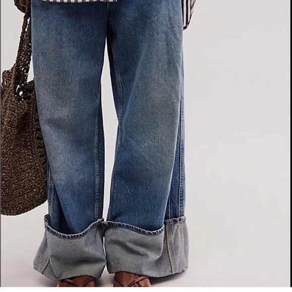 Women's Blue Wide-Leg Jeans - Picture 2 of 5